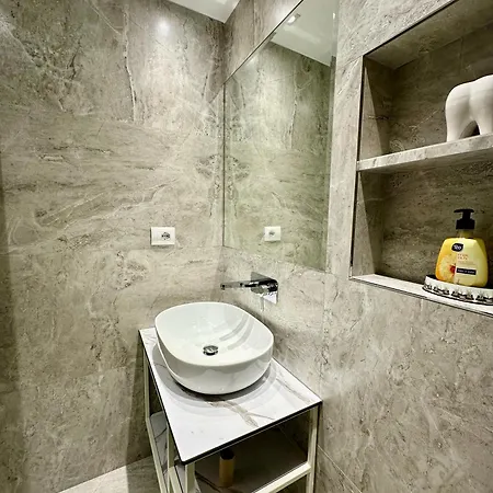 Apartment Sun Beachfront Sarande
